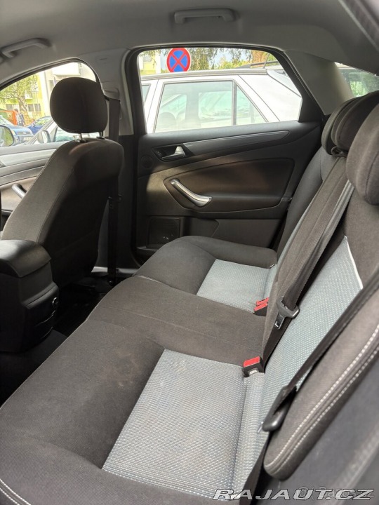Ford Mondeo 1,6 118 kW (2013) 120 0 2013