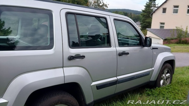 Jeep Cherokee 2,8 2009