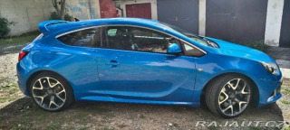 Opel Astra OPC 2013