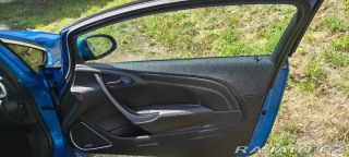 Opel Astra OPC 2013