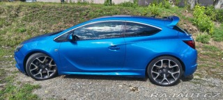 Opel Astra OPC 2013