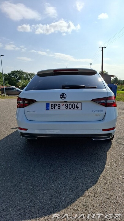 Škoda Superb 2,0 3 Sportline 4x4 1800