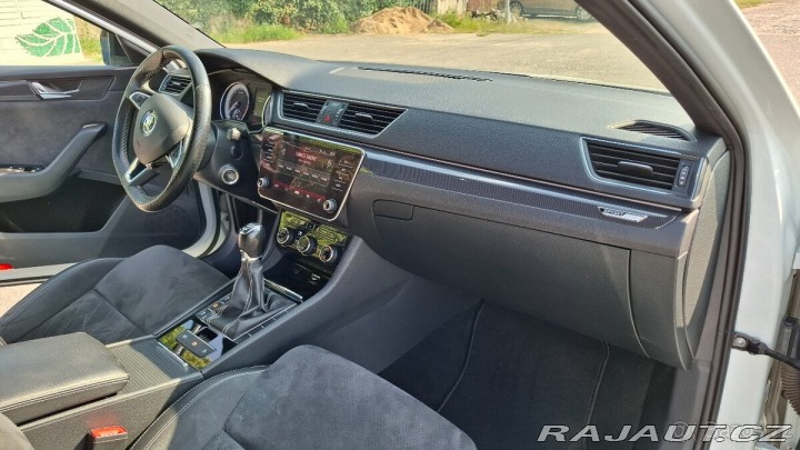 Škoda Superb 2,0 3 Sportline 4x4 1800
