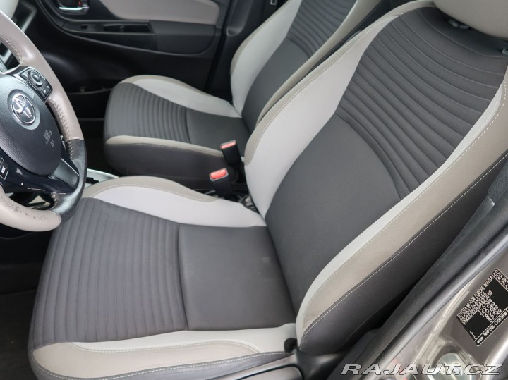 Toyota Yaris 1.5,Hybrid,Selection,CZ 2019
