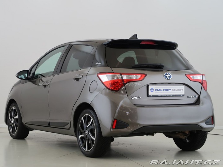 Toyota Yaris 1.5,Hybrid,Selection,CZ 2019
