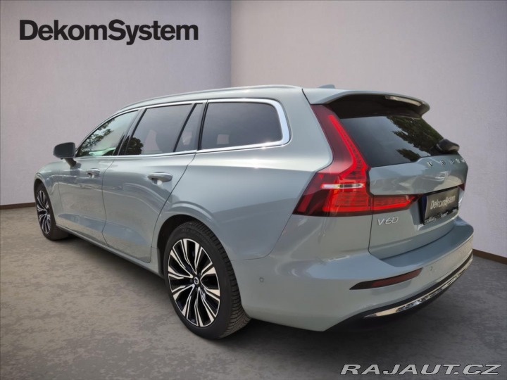 Volvo V60 2,0 B4 2025