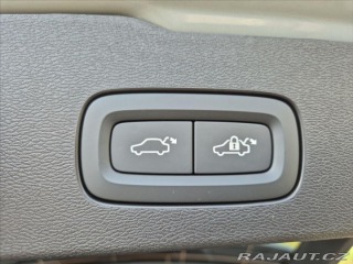 Volvo V60 2,0 B4 2025
