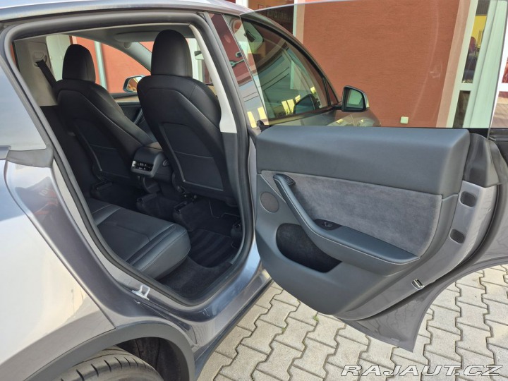 Tesla Model Y L.R.D.M. 378kW -BERLÍN D 2023