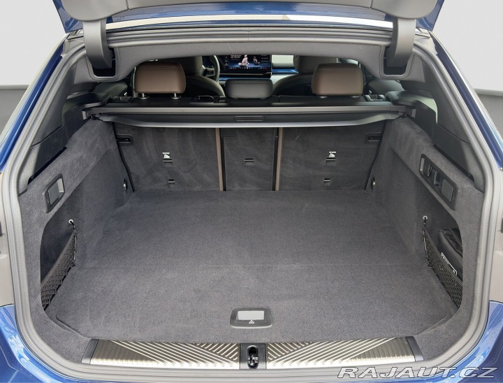 BMW 5 550e xDrive Touring 2026