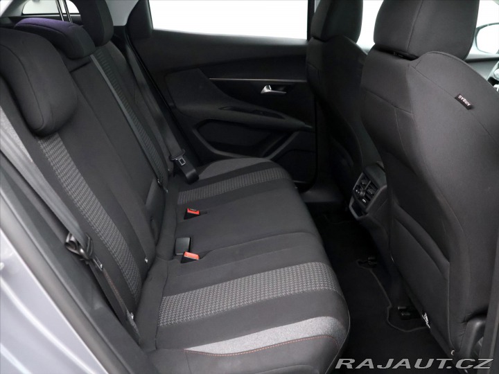 Peugeot 3008 1,2 PT 96kW Aut.klima CZ 2017