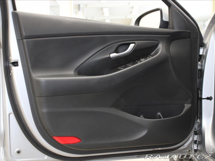 Hyundai i30 1,0 T-GDi 88kW 37tkm.Záru 2024