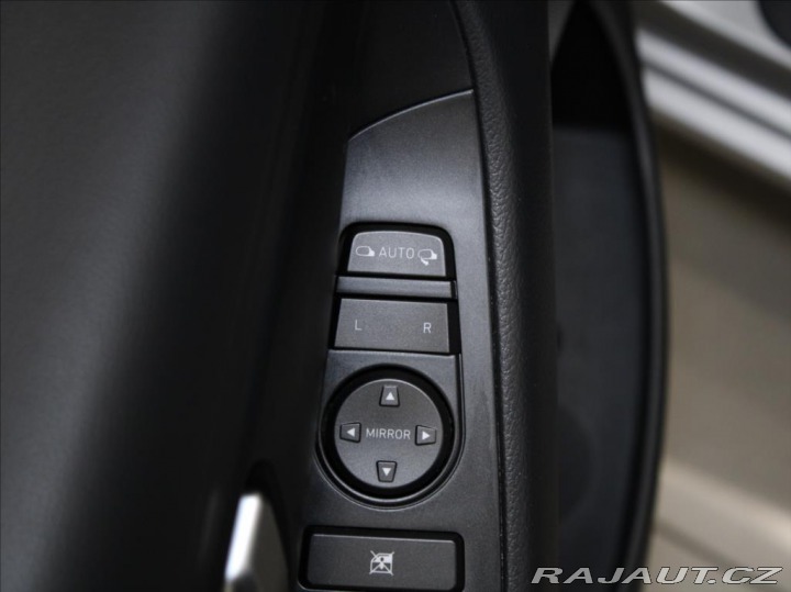 Hyundai i30 1,0 T-GDi 88kW 37tkm.Záru 2024