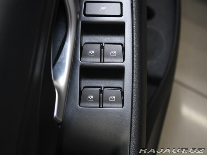 Hyundai i30 1,0 T-GDi 88kW 37tkm.Záru 2024