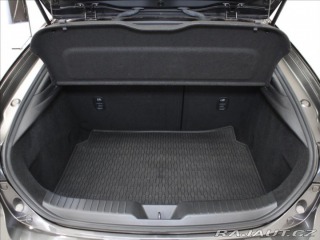Mazda 3 2,0 G120 PLUS 1.maj. 6L-Z 2023