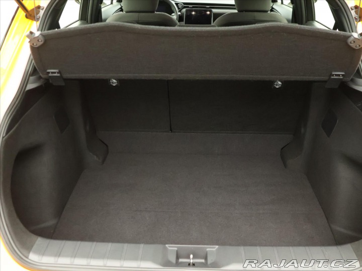 Lexus Ostatní modely LBX 1,5 HEV FWD 100kW CZ 1.Ma 2024