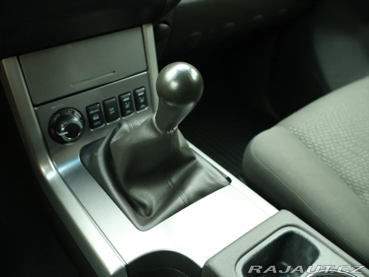 Nissan Pathfinder 2,5 dCi 140kW 4x4 7-Míst 2012