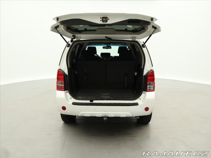 Nissan Pathfinder 2,5 dCi 140kW 4x4 7-Míst 2012