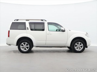 Nissan Pathfinder 2,5 dCi 140kW 4x4 7-Míst 2012