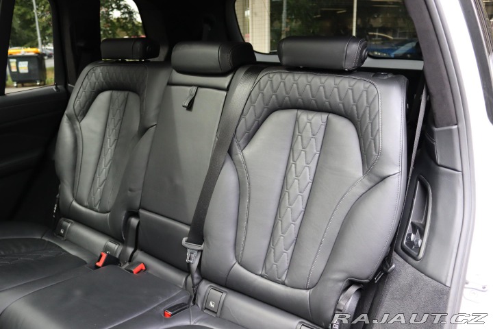 BMW X7 7místné SUV BMW X7 xDrive 2019