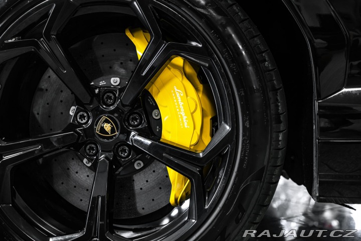 Lamborghini Urus B&O/360/PANO/KARBON/M 2019