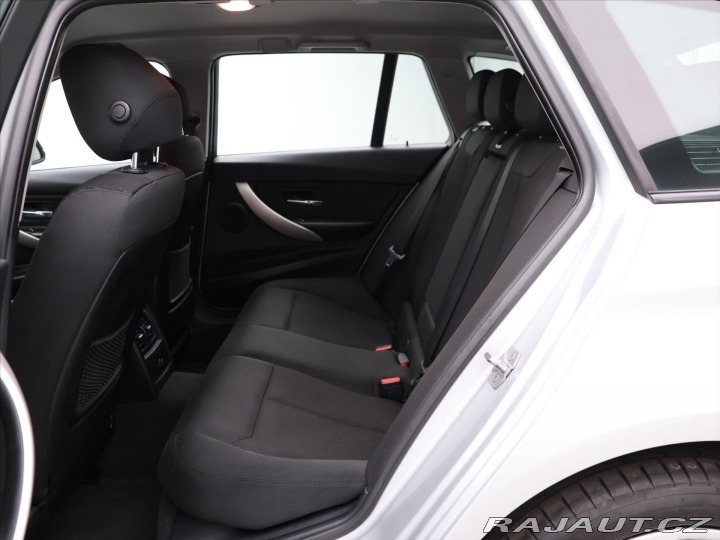 BMW 3 2,0 318da 110kW Advantage 2015