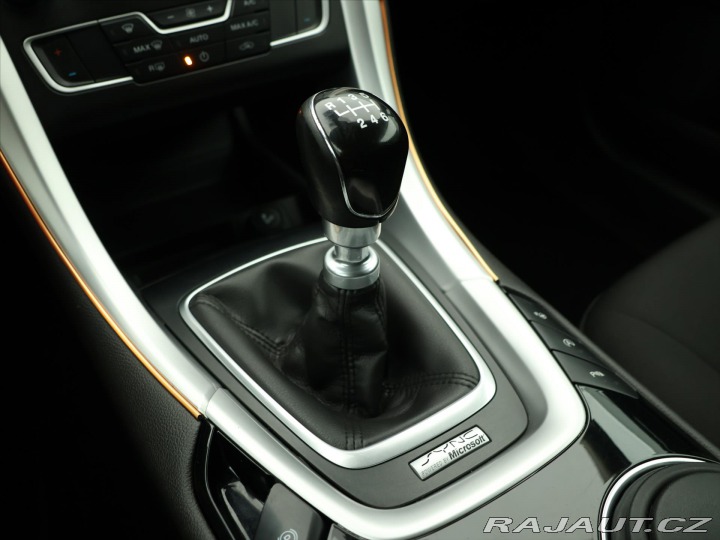 Ford Mondeo 2.0 TDCi 132kW Trend 2015