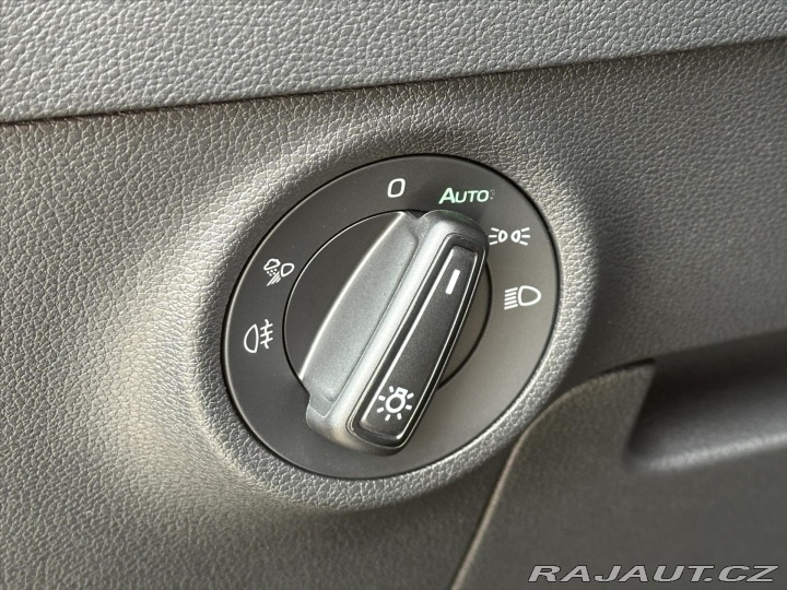 Škoda Karoq 2,0 TDI Sportline 4x4 DSG 2025