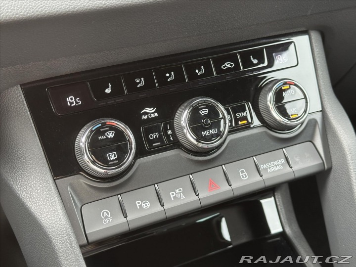 Škoda Karoq 2,0 TDI Sportline 4x4 DSG 2025