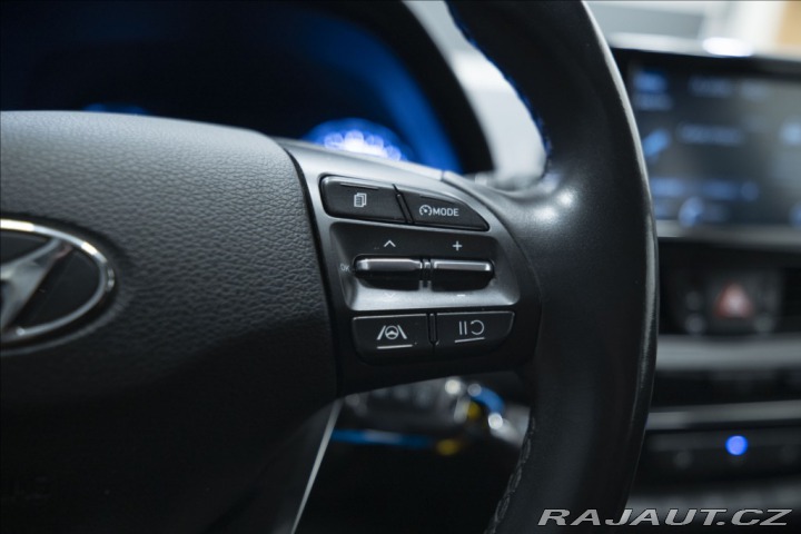 Hyundai i30 1,5 CVVT KAMERA 1. MAJITE 2021