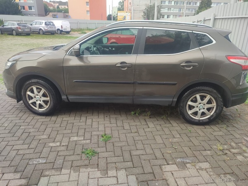 Nissan Qashqai 1,2 r.v.2014, 135tis. k