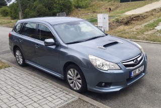 Subaru Legacy 2,0   2012 - 4x4 - D