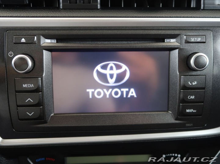 Toyota Auris 1.8Hybrid,Navigace,AT 2013