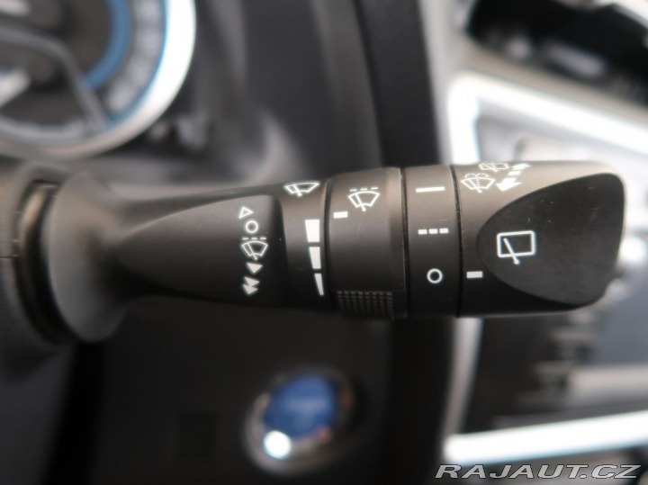 Toyota Auris 1.8Hybrid,Navigace,AT 2013