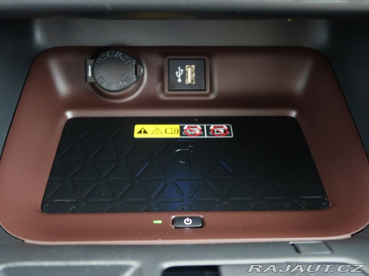Toyota RAV4 2.5Hybri,CZ,Exekutive,4x4 2025