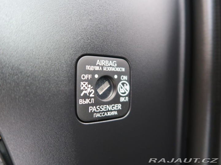 Toyota RAV4 2.5Hybri,CZ,Exekutive,4x4 2025
