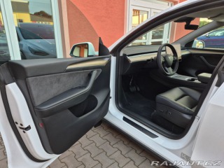 Tesla Model Y Standard plus RWD 220kW D 2023
