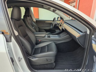Tesla Model Y Standard plus RWD 220kW D 2023