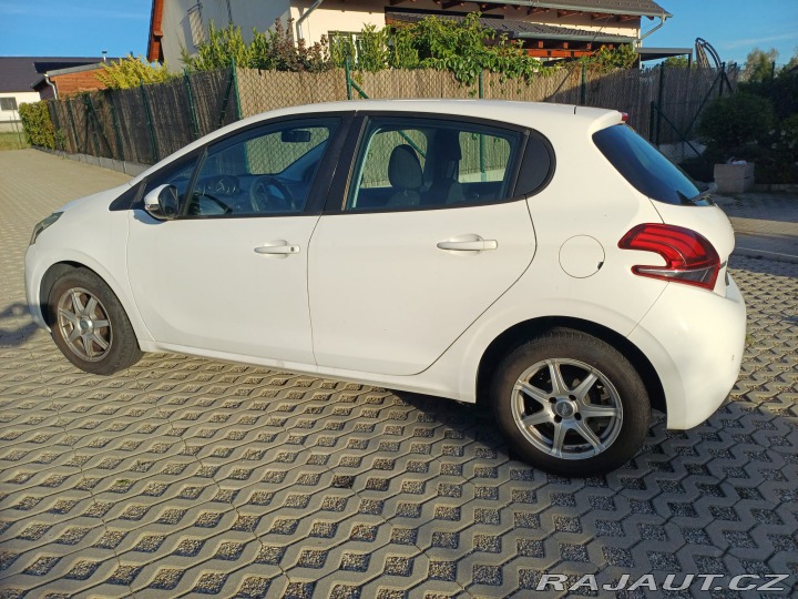 Peugeot 208 Blue HDI 1,6 2016