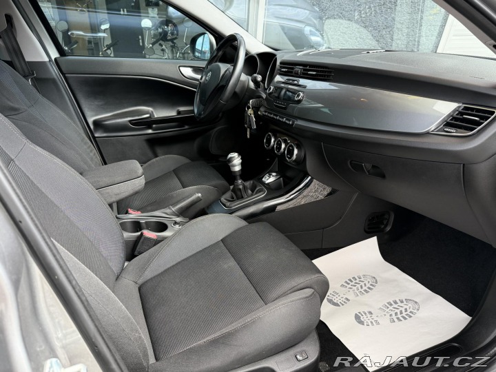 Alfa Romeo Giulietta 1,4 TB 125kW Xenony 2010