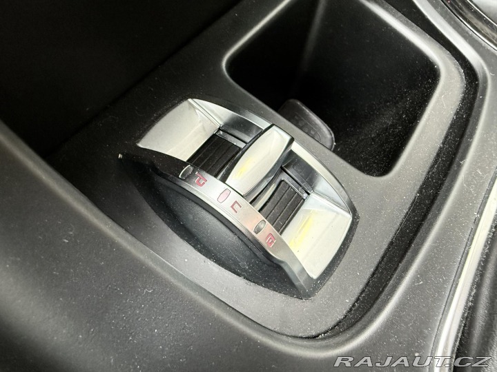 Alfa Romeo Giulietta 1,4 TB 125kW Xenony 2010