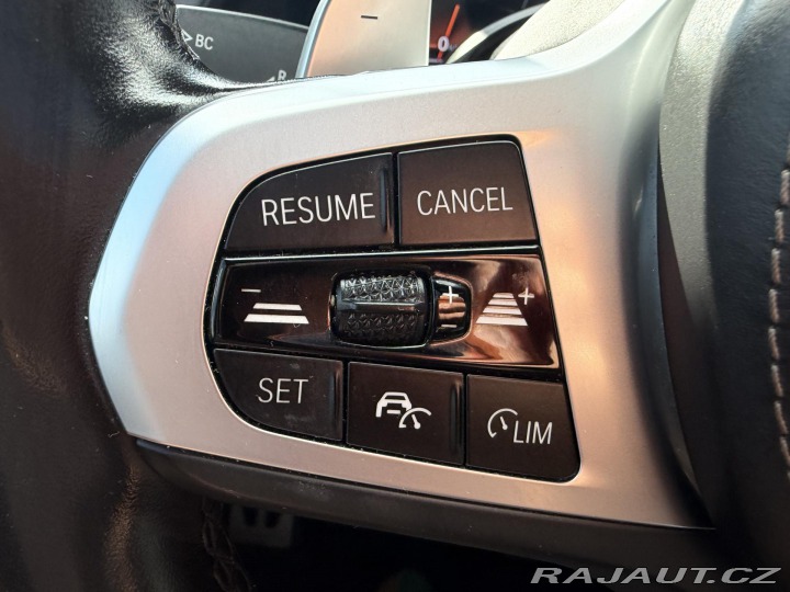 BMW X7 40XD 250kW M-PAKET R22 CZ 2022