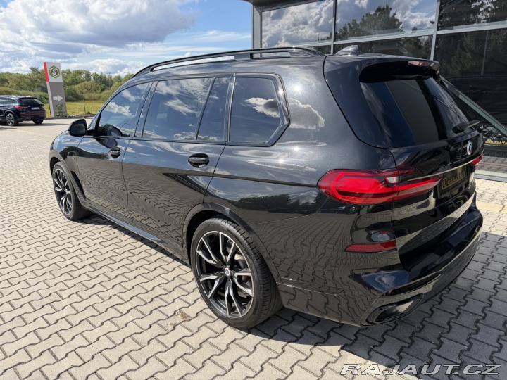 BMW X7 40XD 250kW M-PAKET R22 CZ 2022
