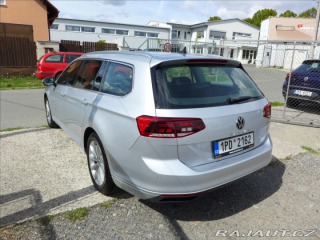Volkswagen Passat 2,0 TDI FULL LED DPH 2021