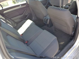 Volkswagen Passat 2,0 TDI FULL LED DPH 2021