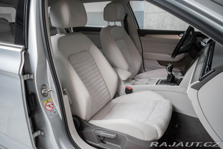 Volkswagen Passat 2.0 TDI ELEGANCE*ACC*ČR*1 2021