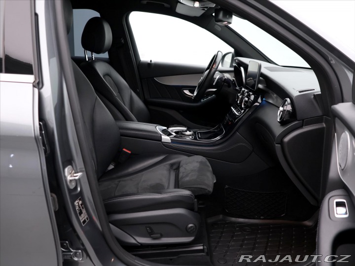 Mercedes-Benz GLC 2,0 250 4MATIC AMG LINE 2016