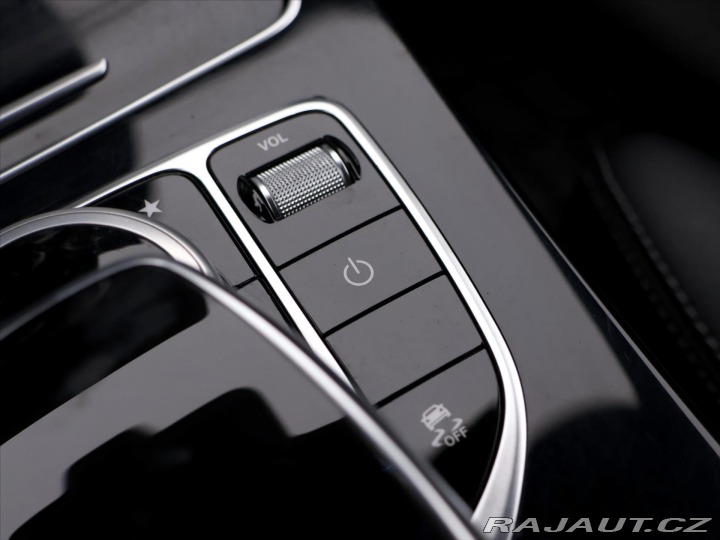Mercedes-Benz GLC 2,0 250 4MATIC AMG LINE 2016