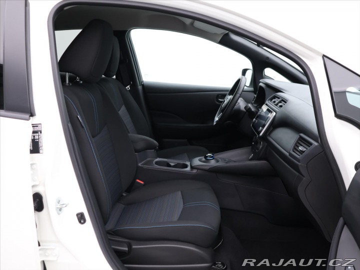 Nissan Leaf 110kW ACENTA 40kWh CZ 2024