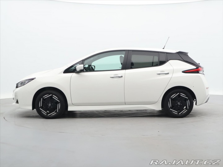 Nissan Leaf 110kW ACENTA 40kWh CZ 2024
