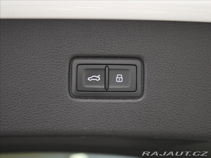 Audi Q7 3,0 50TDi S-Line 7-míst B 2022